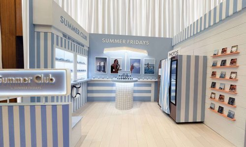 imgi_118_2.-Summer-Fridays-Booth-min